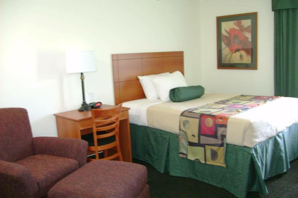 Travelodge By Wyndham Low Moor Near Covington Esterno foto